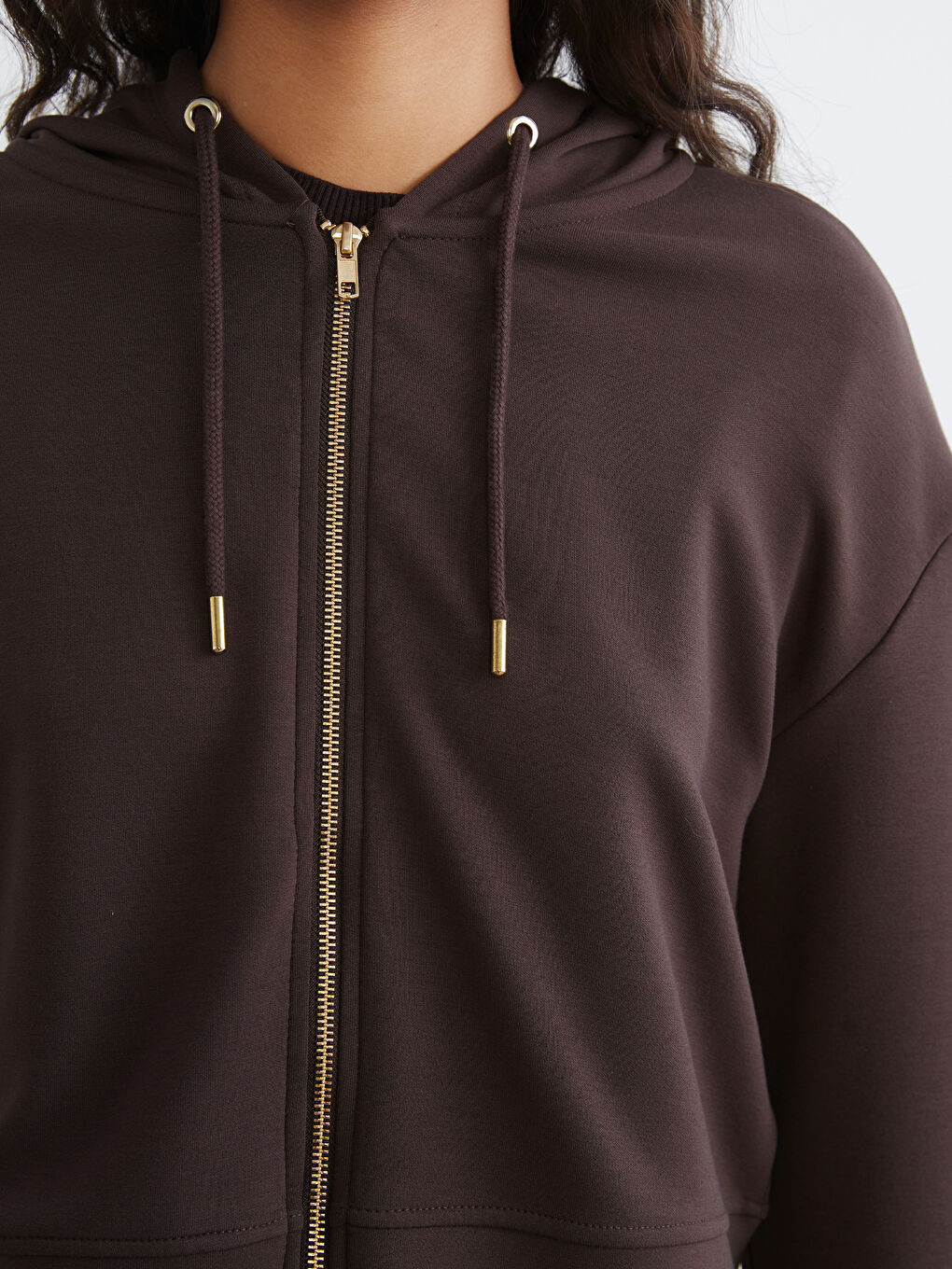 Kahverengi Kapüşonlu Kadın Fermuarlı Sweatshirt-2