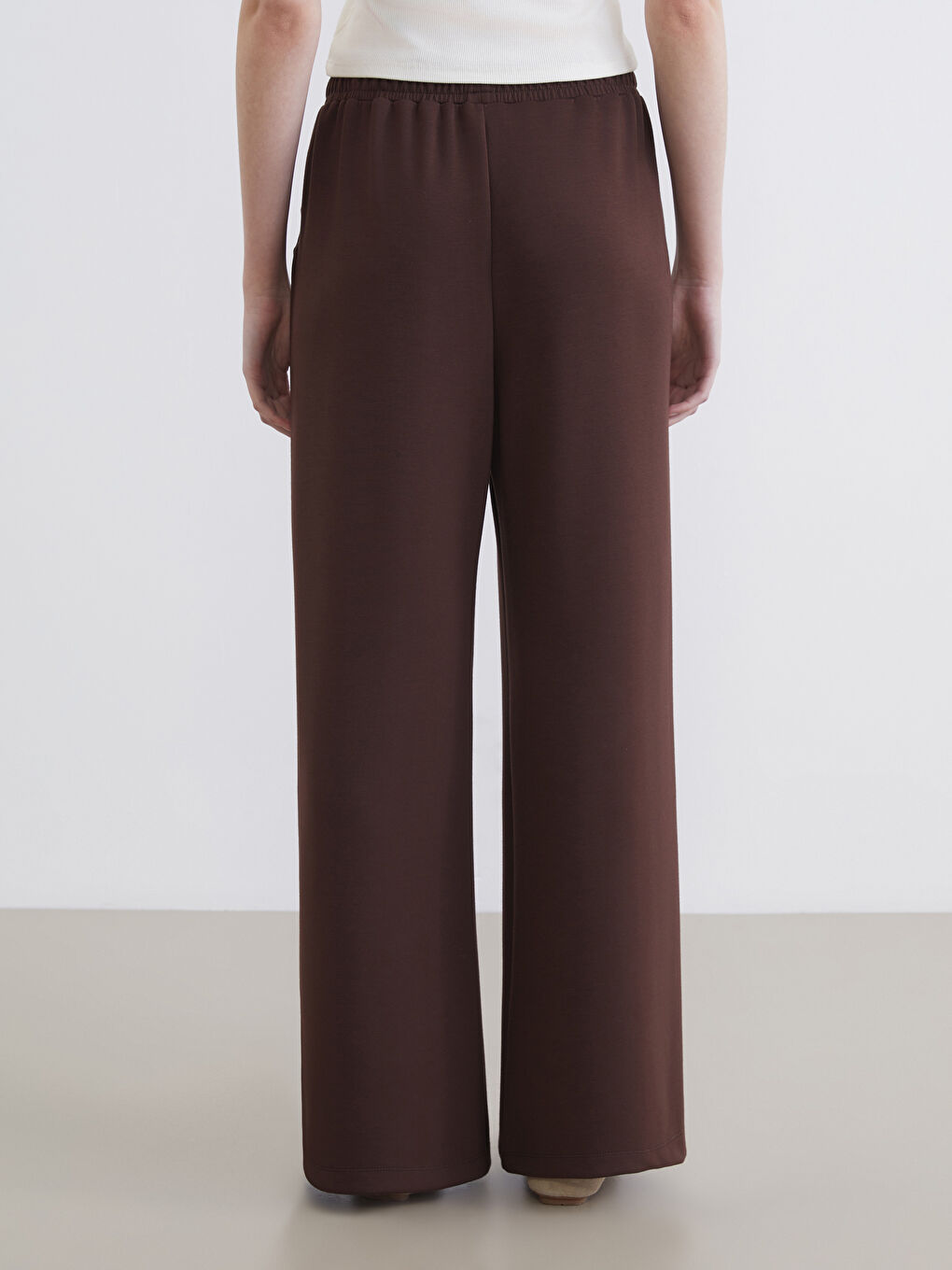 Kahverengi Beli Lastikli Geniş Paça Kadın Eşofman Altı-3