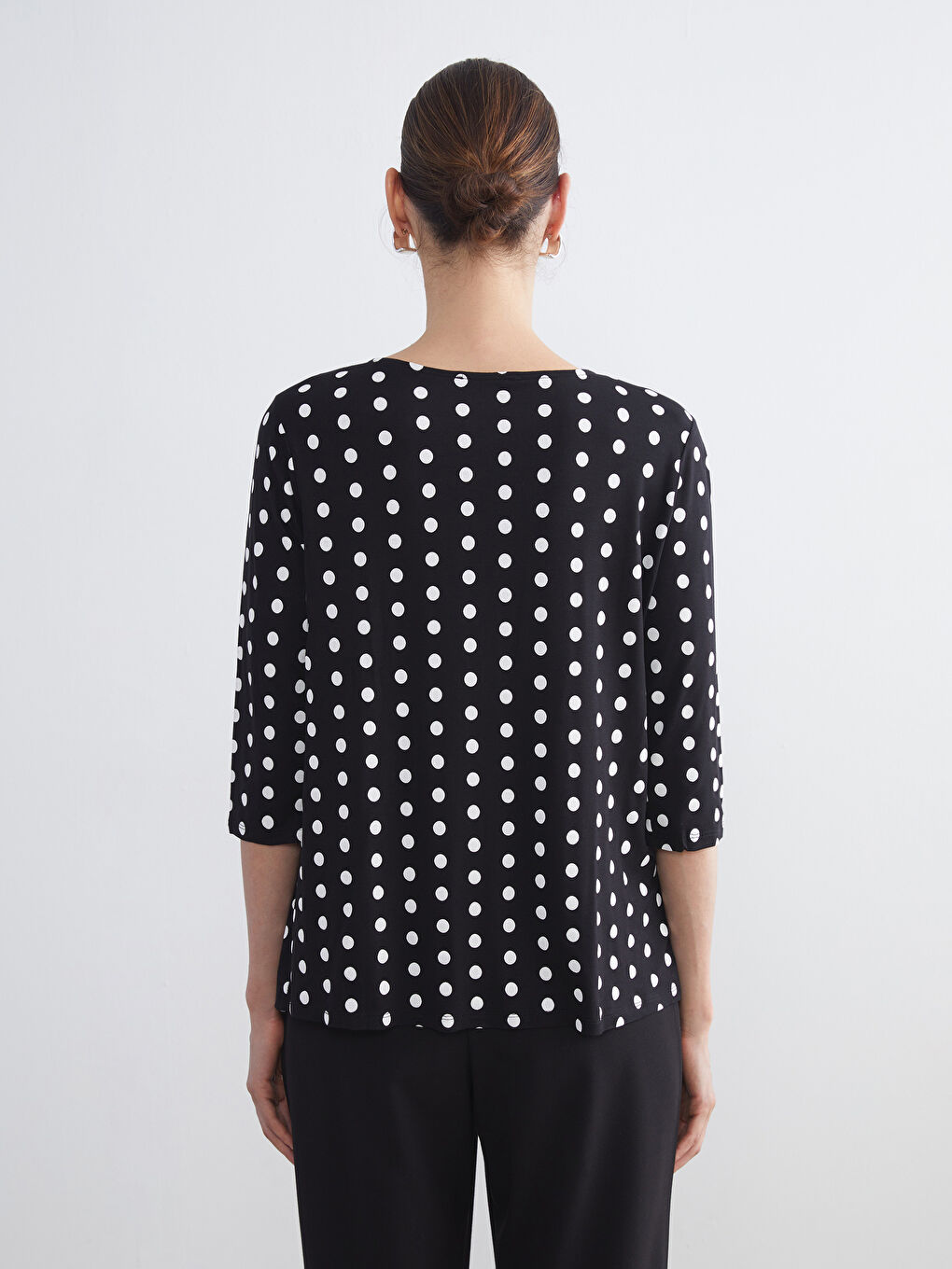 Siyah Bisiklet Yaka Puantiyeli Bluz-3
