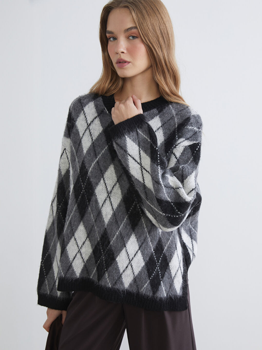 Siyah Baklava Desenli Oversize Kadın Triko Kazak