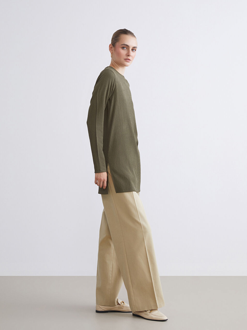 Haki Bisiklet Yaka Dokulu Kadın Tunik-2