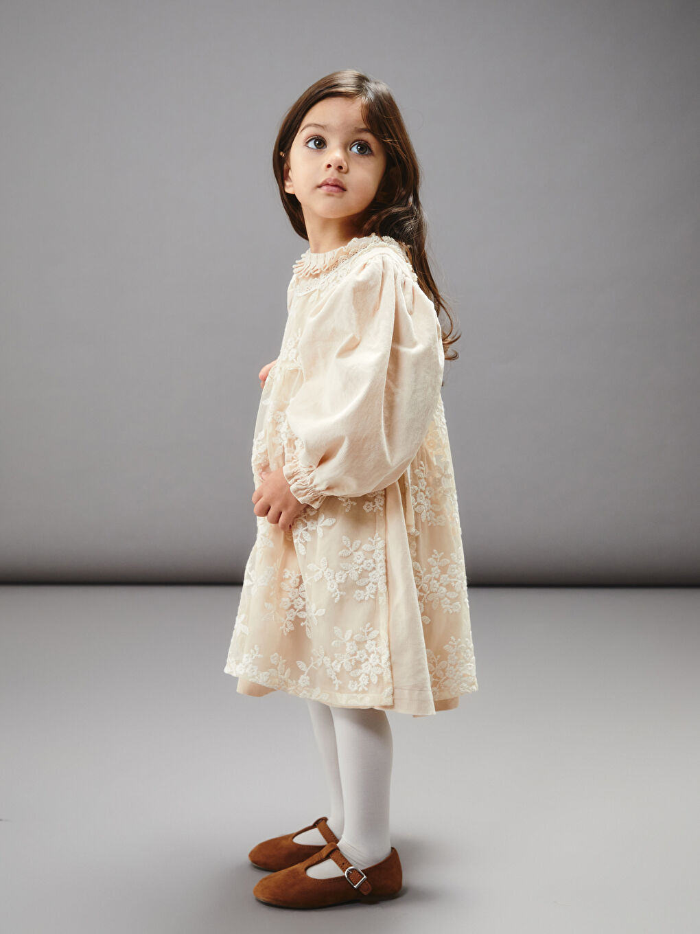 Bej Bisiklet Yaka Çiçekli Kız Bebek Elbise-2