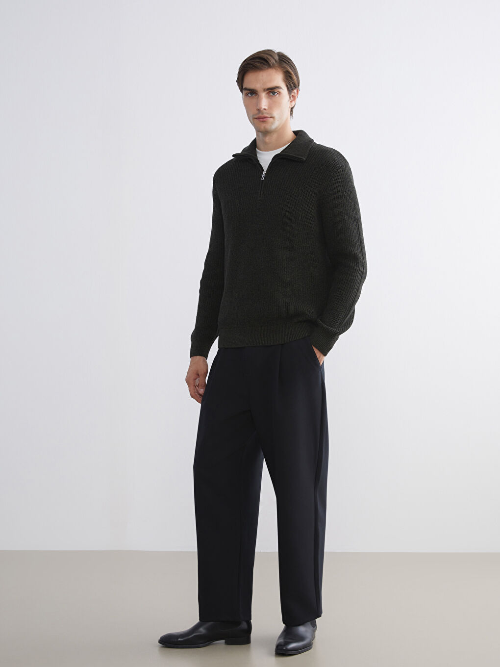 Свитер с молнией и воротником-труба для мужчин из трикотажа-1