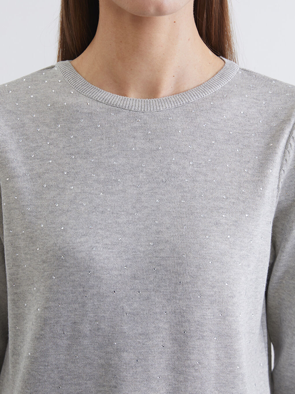 Gri Bisiklet Yaka Pul İşlemeli Kadın Triko Kazak-2