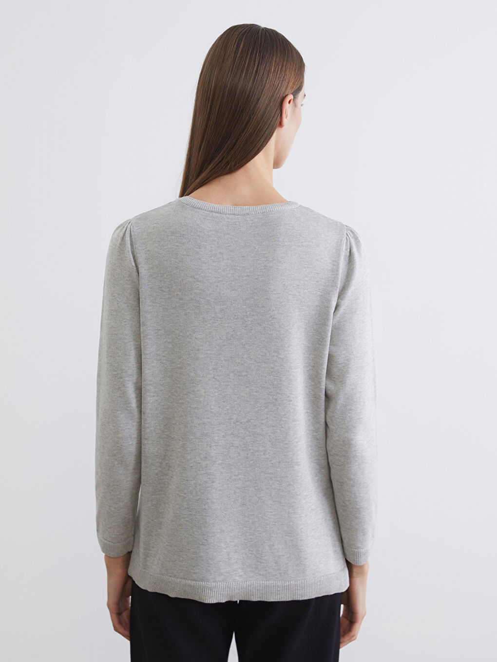 Gri Bisiklet Yaka Pul İşlemeli Kadın Triko Kazak-3