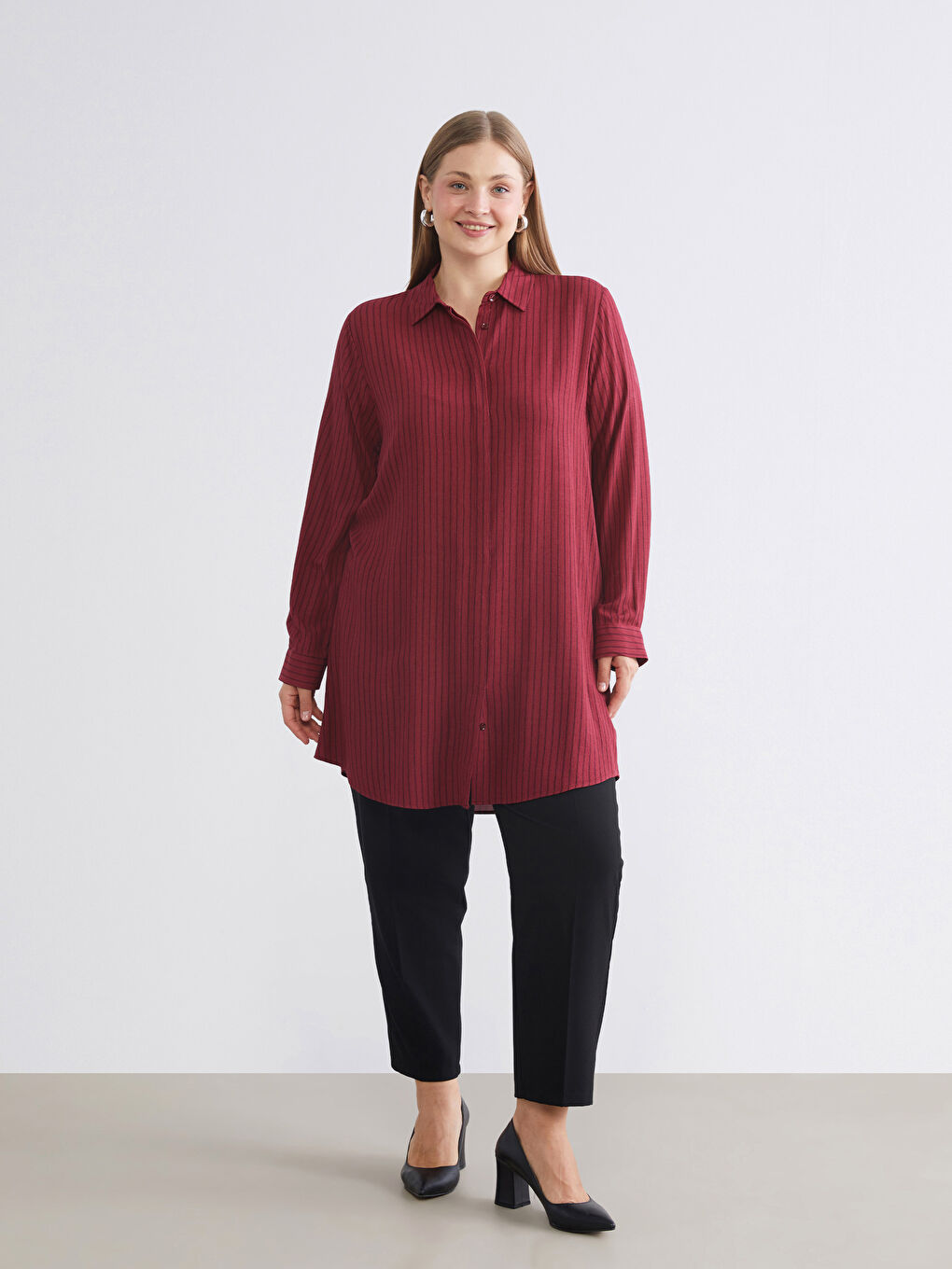 Полосатая женская рубашка-туника-5