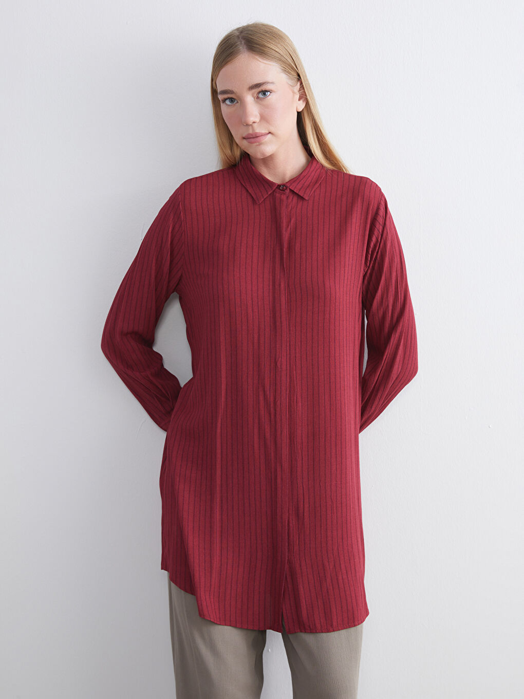 Полосатая женская рубашка-туника