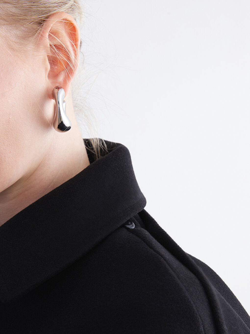 Siyah Çıkarılabilir Şal Yaka Kadın Kaşe Kaban-2