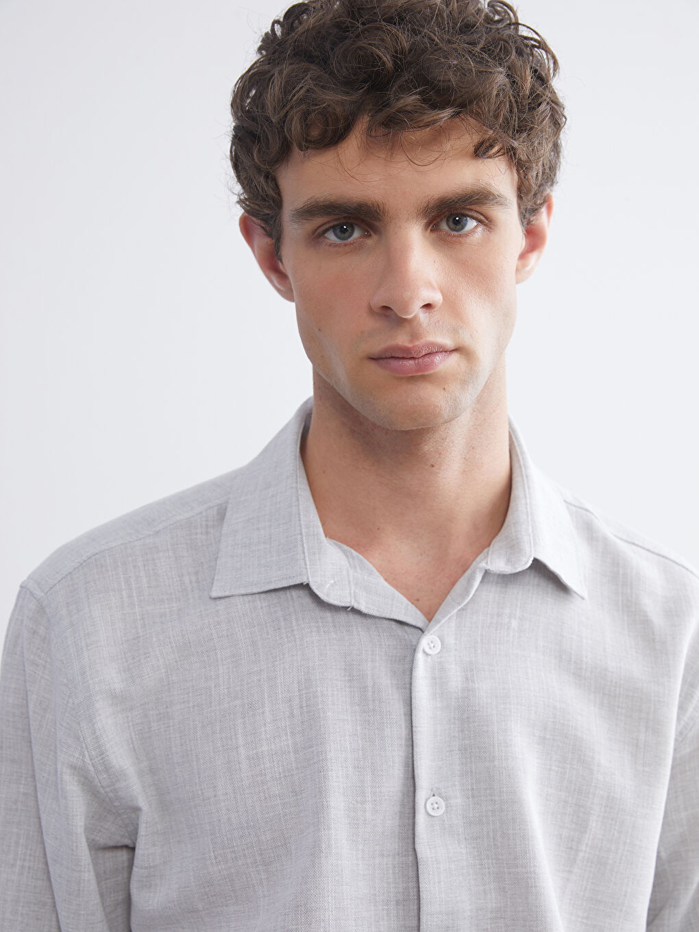 Gri Regular Fit Uzun Kollu Armürlü Erkek Gömlek-2