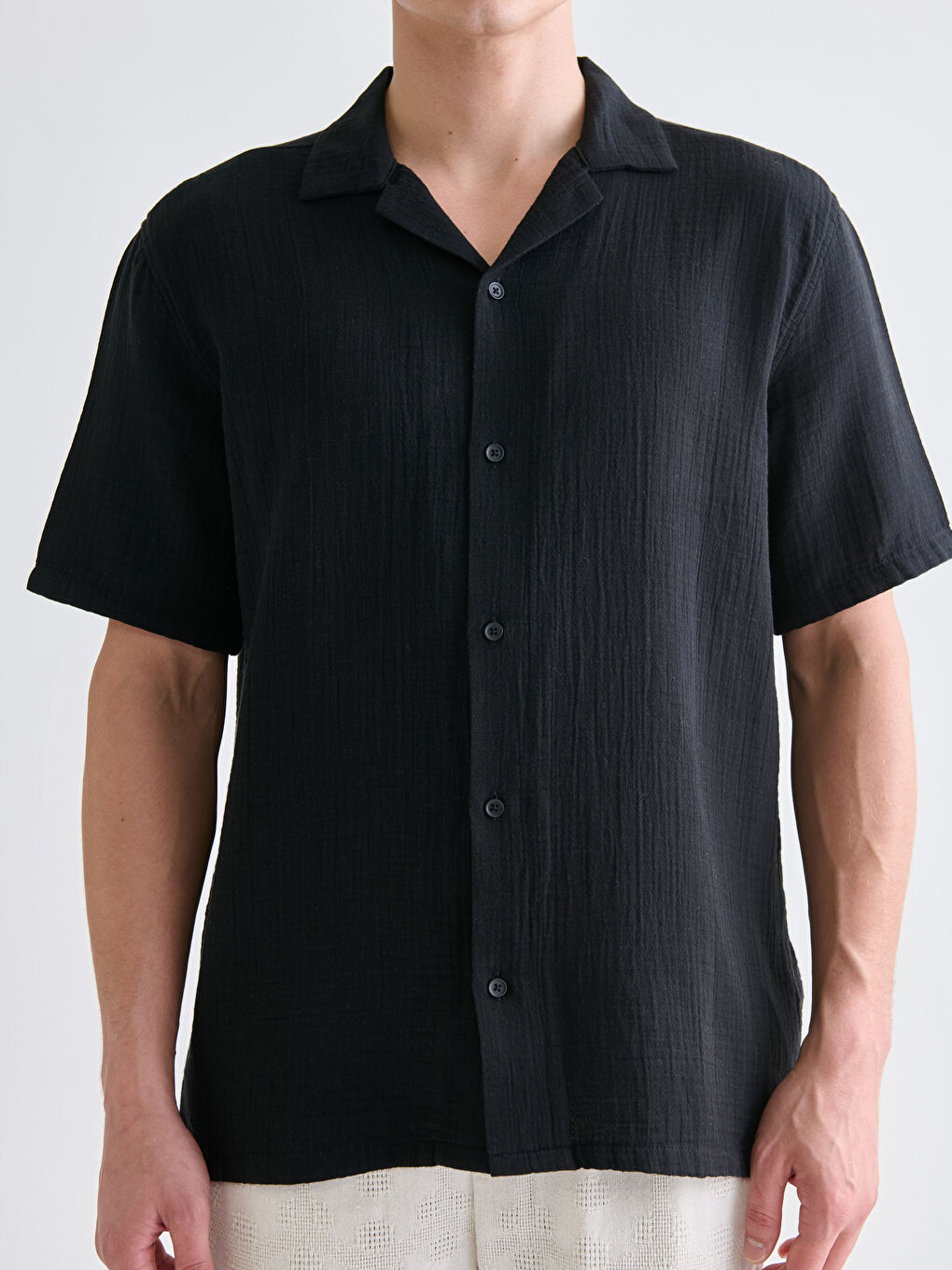 Siyah Standart Fit Kısa Kollu Erkek Gömlek-6