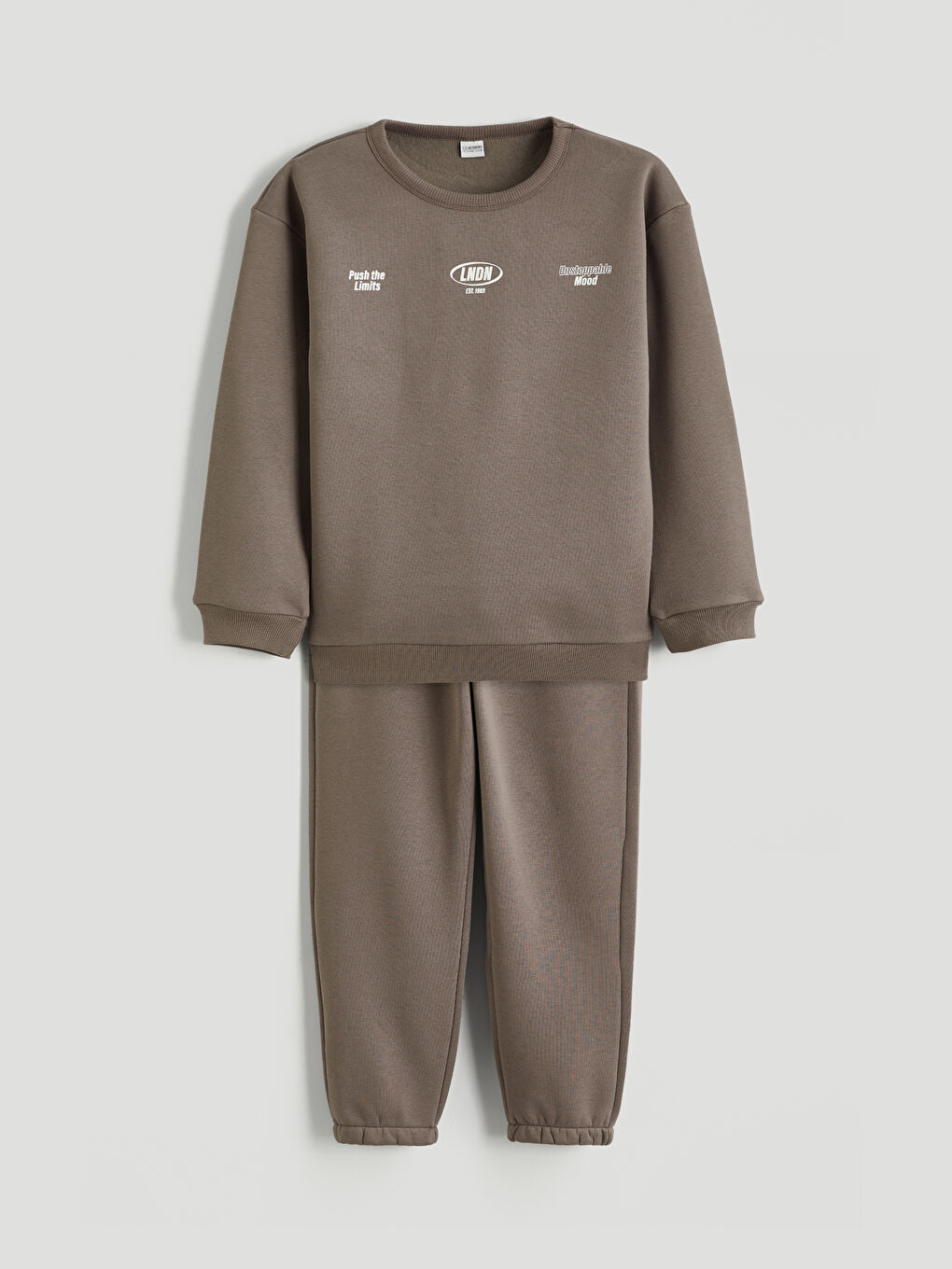 طقم بدلة رياضية أولاد بكول مدور