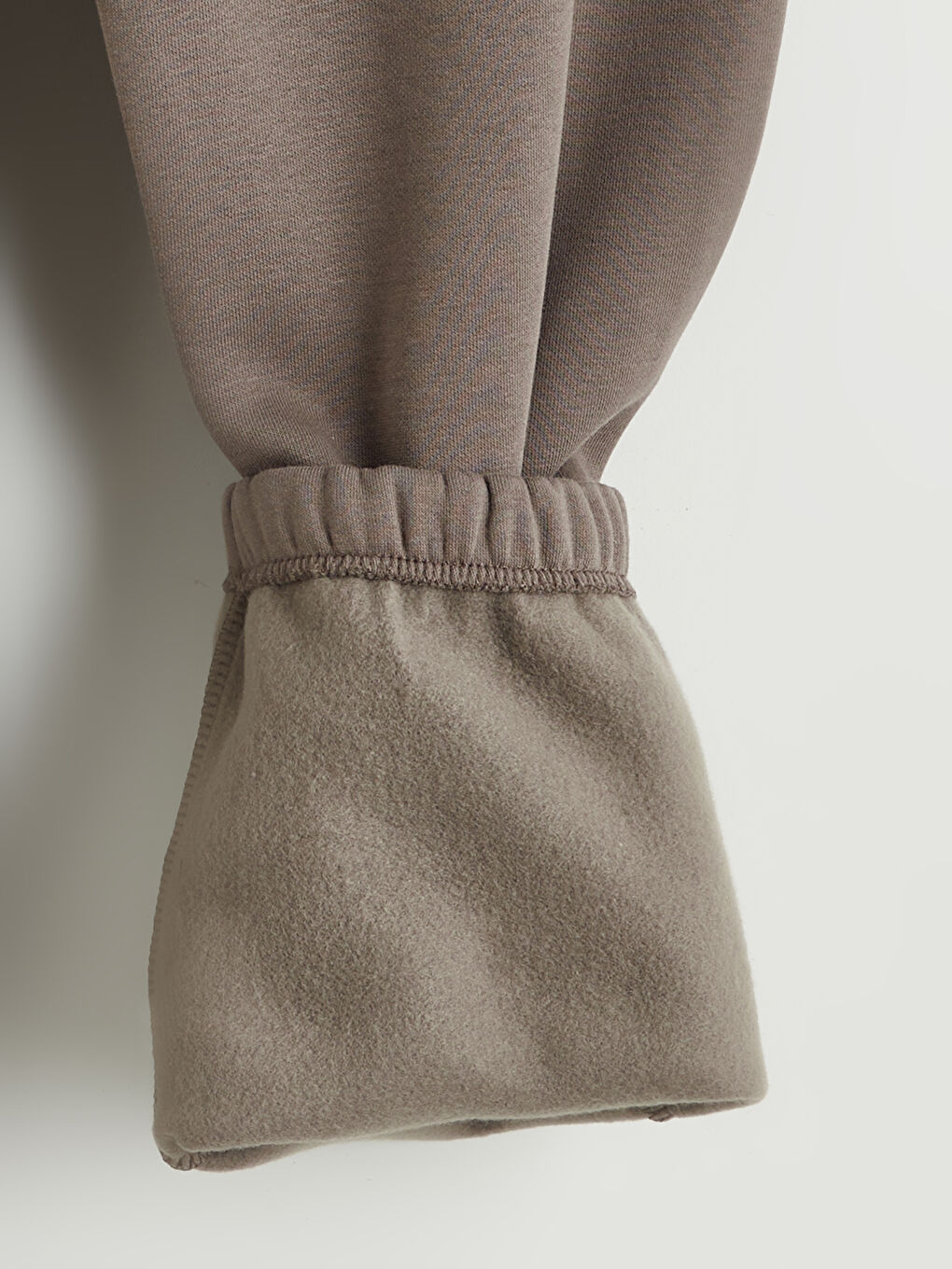 طقم بدلة رياضية أولاد بكول مدور-5