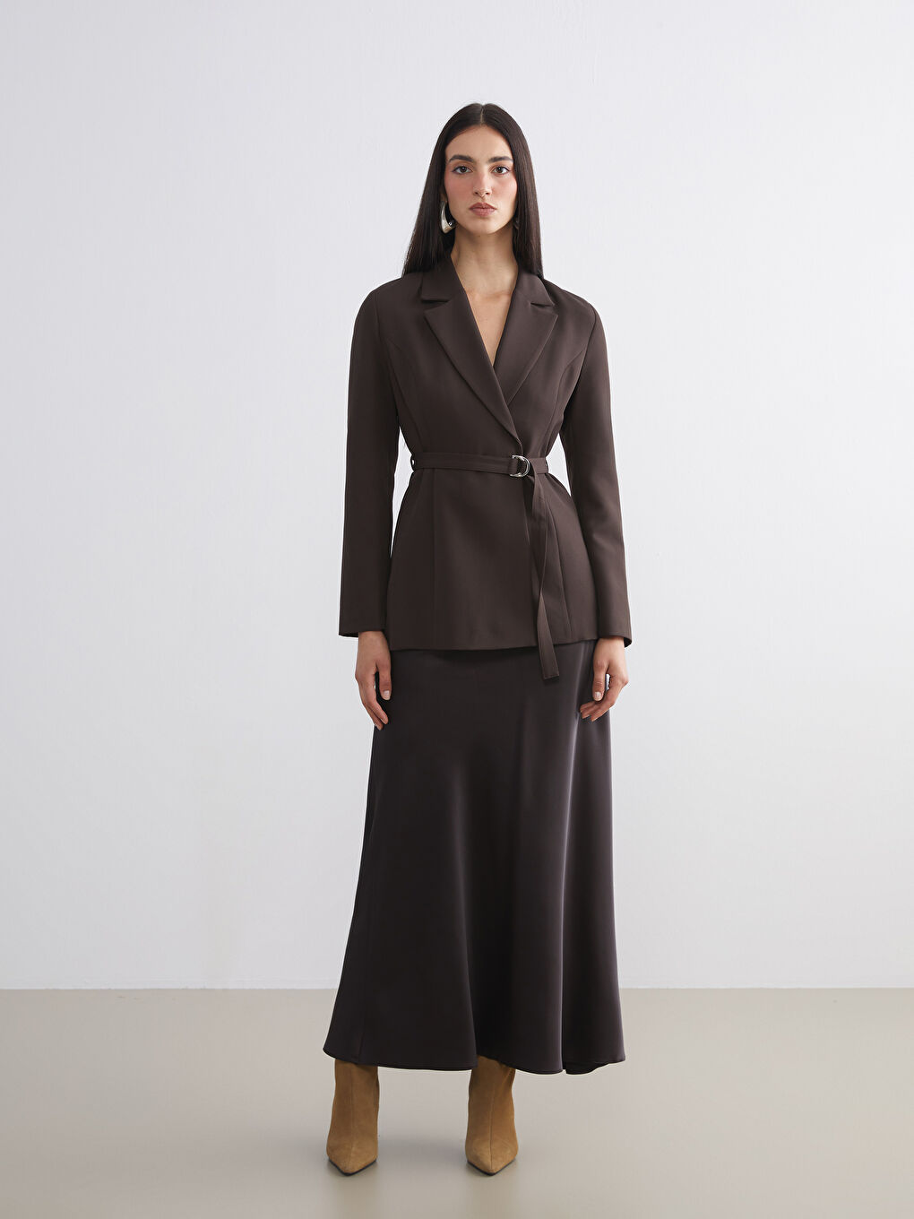 Kahverengi Dar Fit Saten Etek