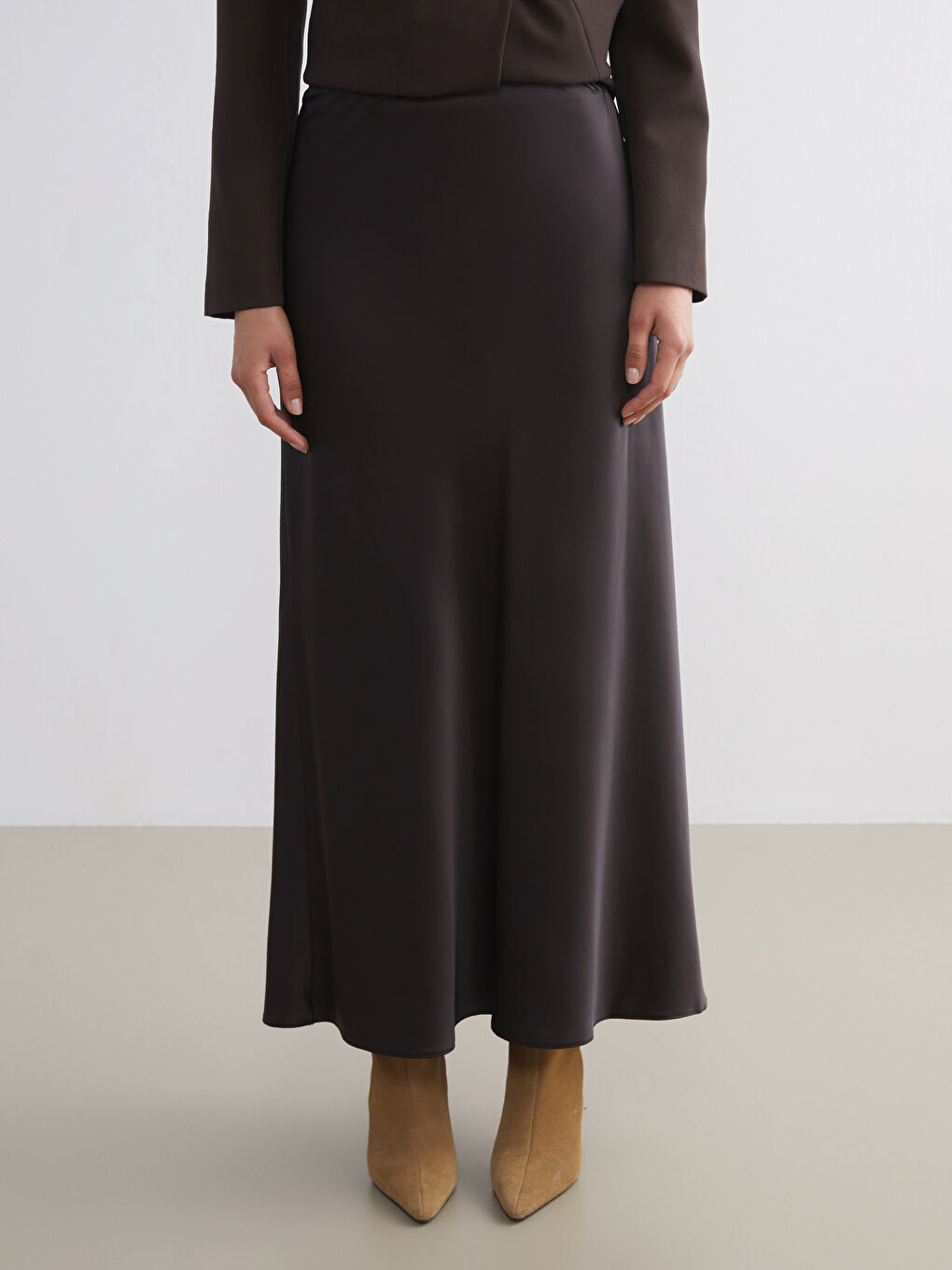 Kahverengi Dar Fit Saten Etek-2