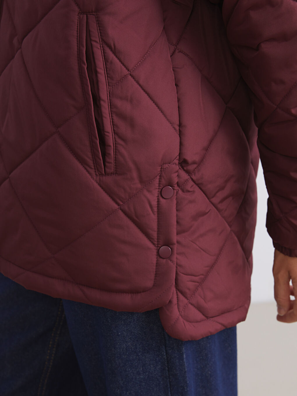 Hooded Quilted Women's Puffer Coat-2