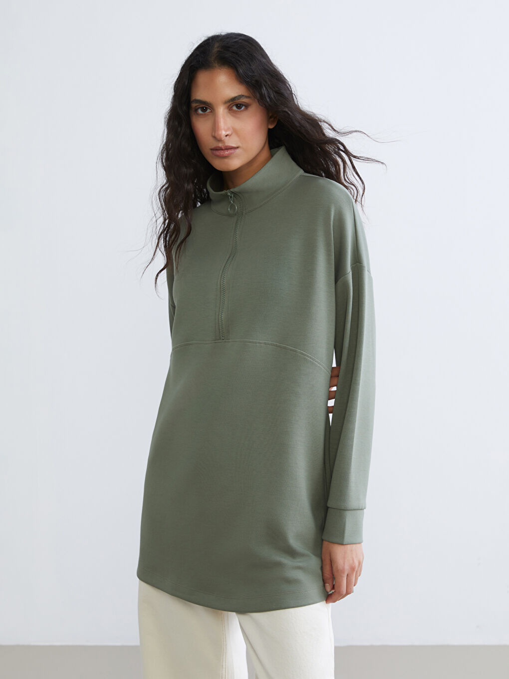 Haki Dik Yaka Kadın Sweatshirt Tunik