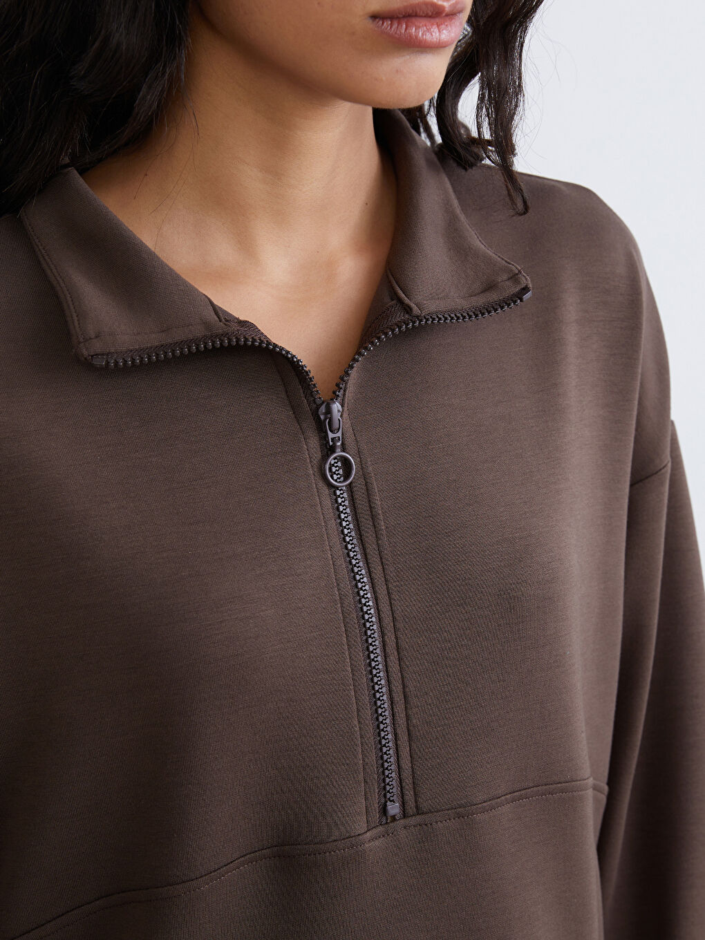Kahverengi Dik Yaka Kadın Sweatshirt Tunik-2