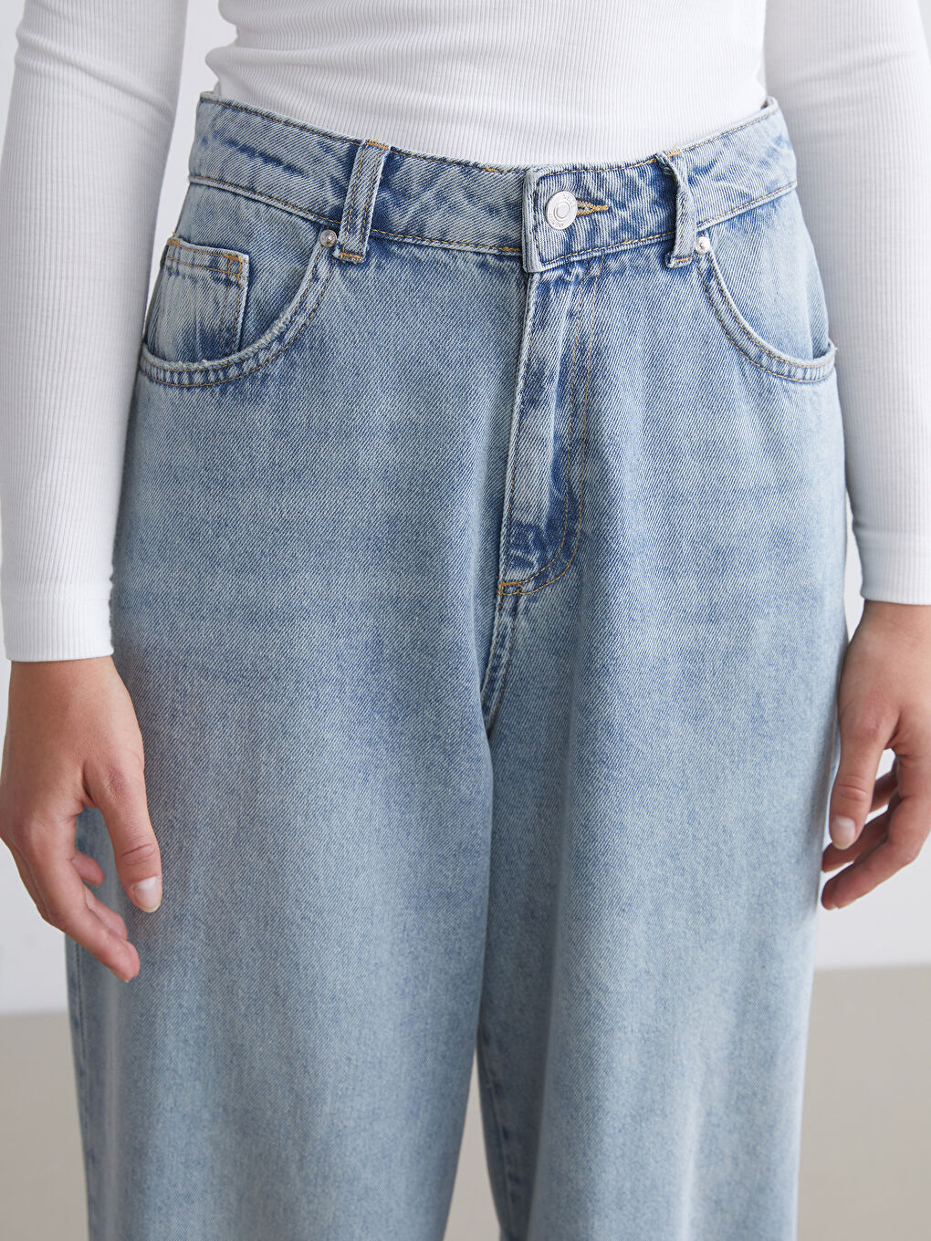 Baggy Fit Women's Jeans-2