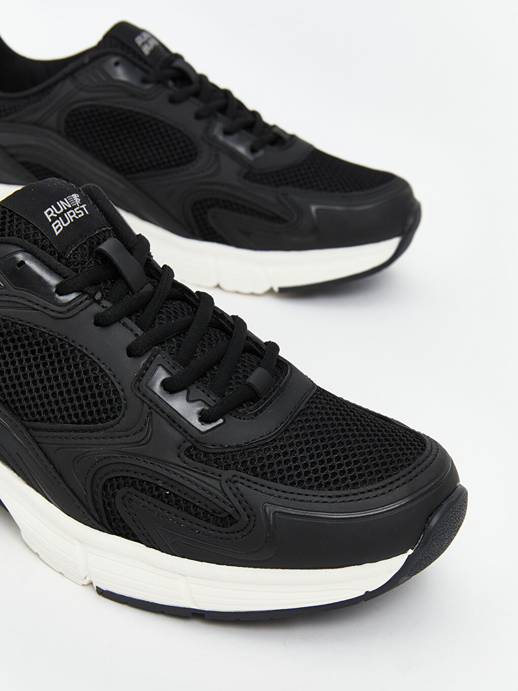 Siyah Bağcıklı Erkek Spor Ayakkabı-2