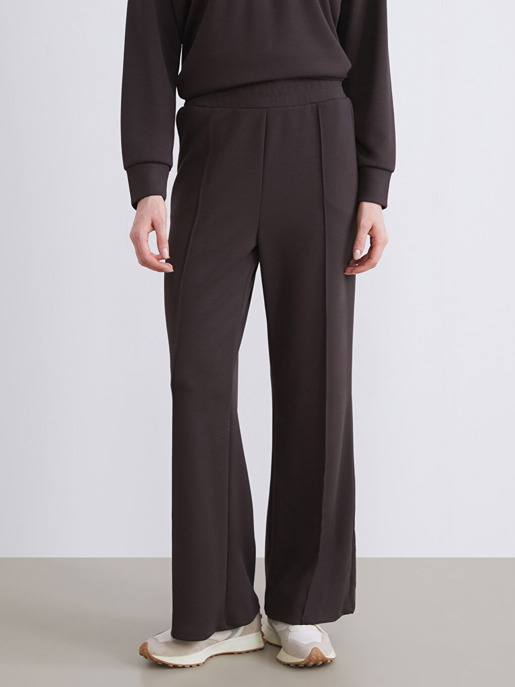 Kahverengi Beli Lastikli Kadın Eşofman Altı-3