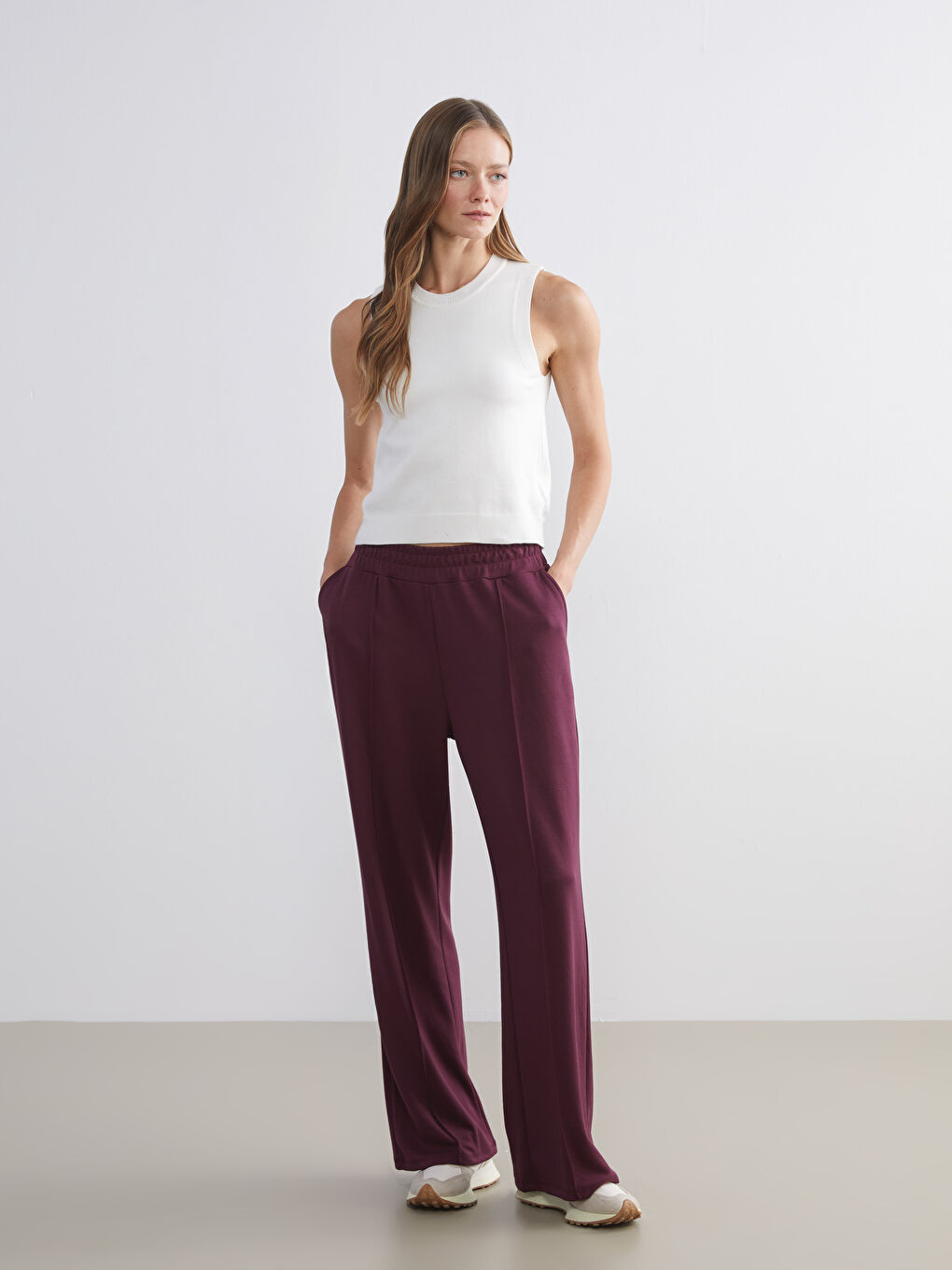 Women's Sweatpants with Elastic Waist