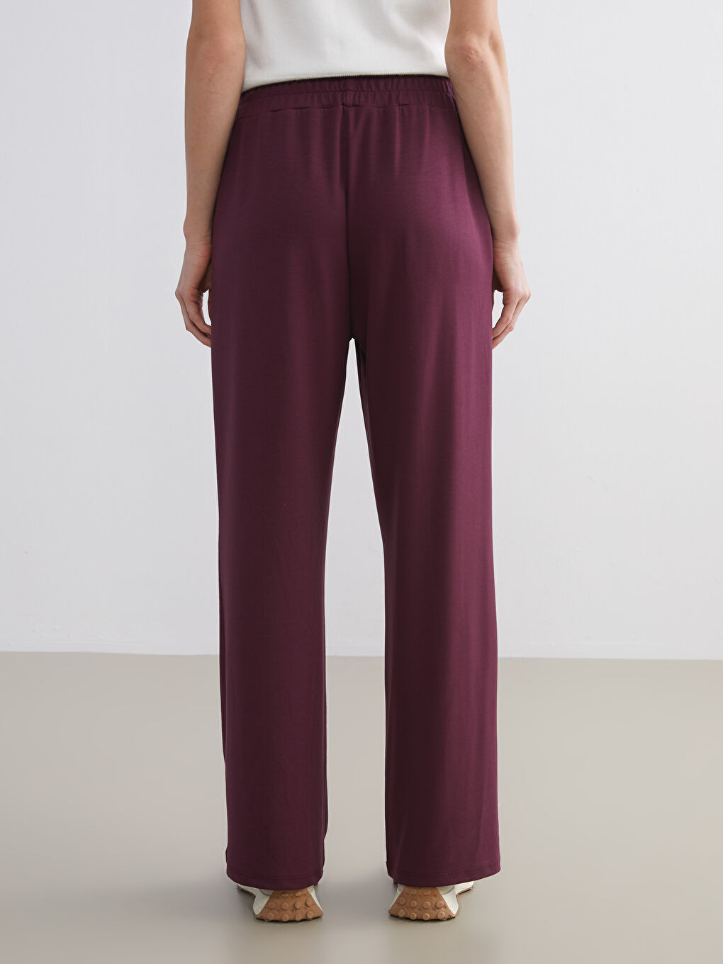 Women's Sweatpants with Elastic Waist-3