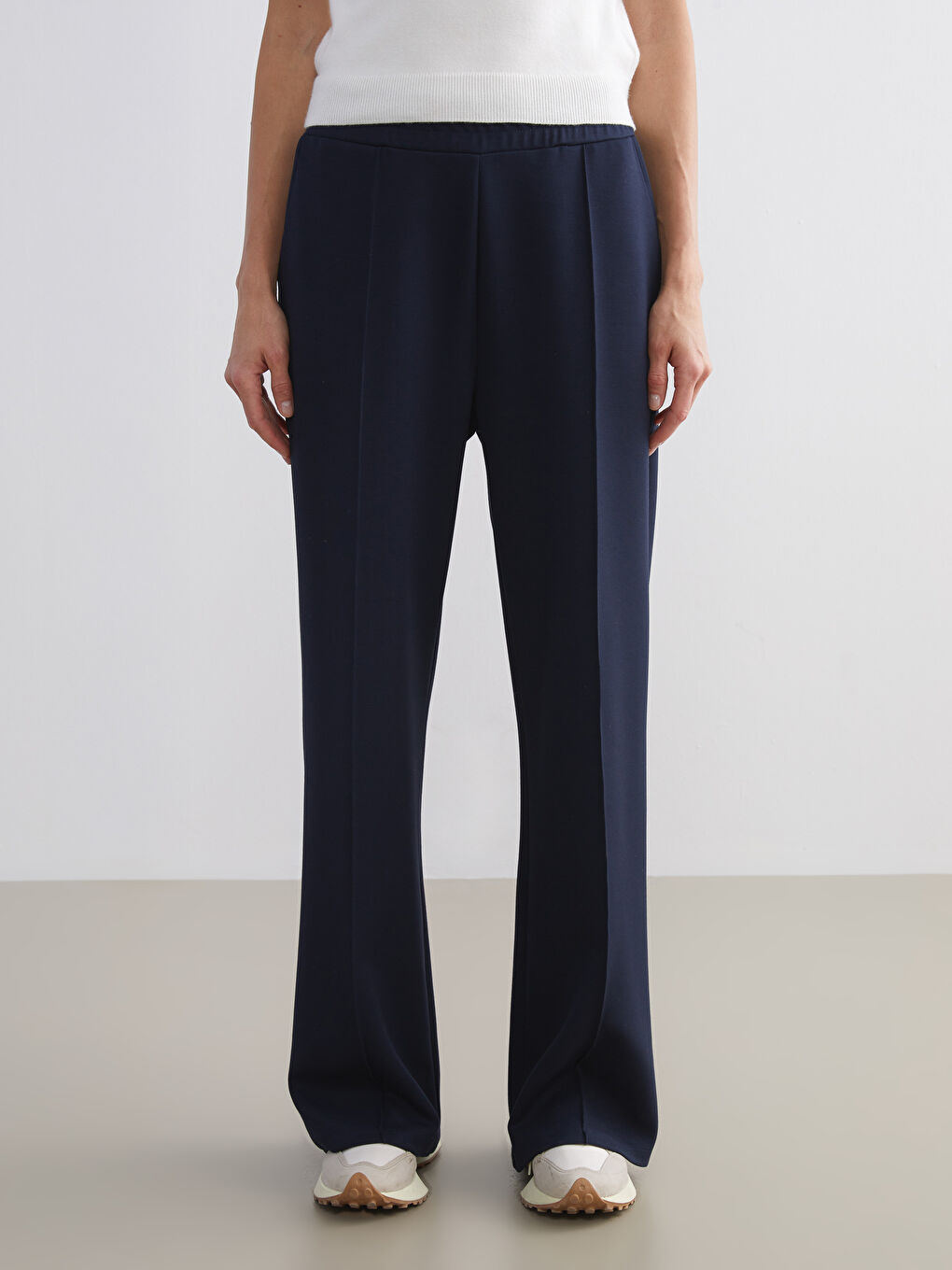 Women's Sweatpants with Elastic Waist-2
