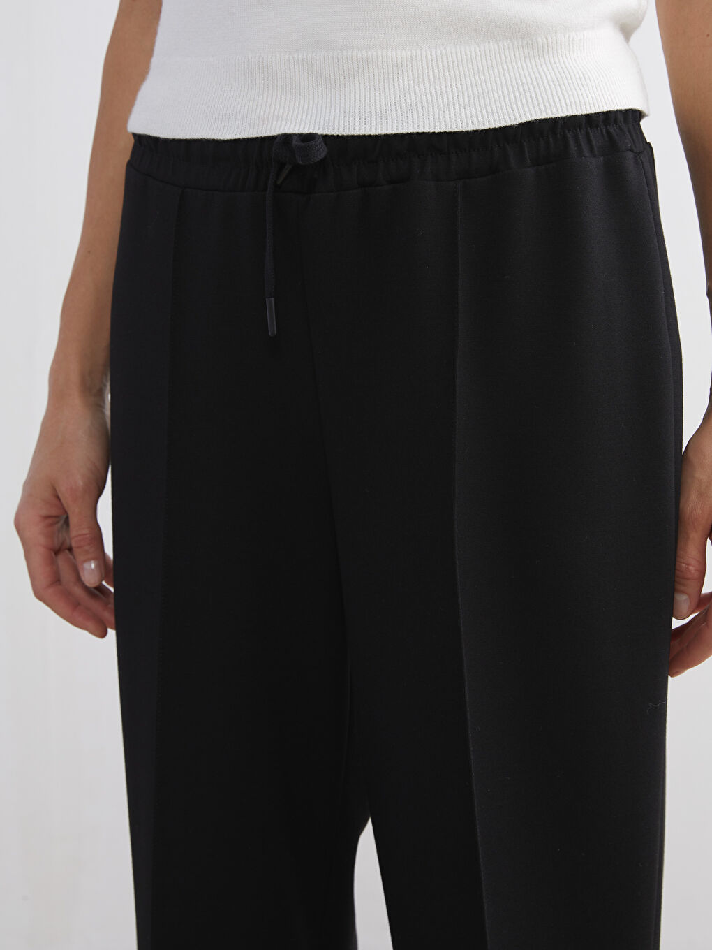 Siyah Beli Lastikli Kadın Eşofman Altı-3