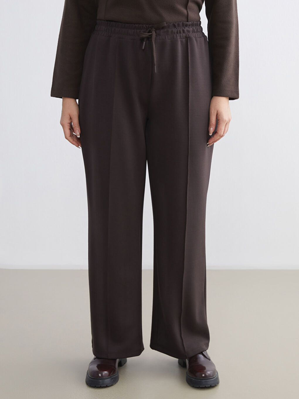 Kahverengi Beli Lastikli Kadın Eşofman Altı-5