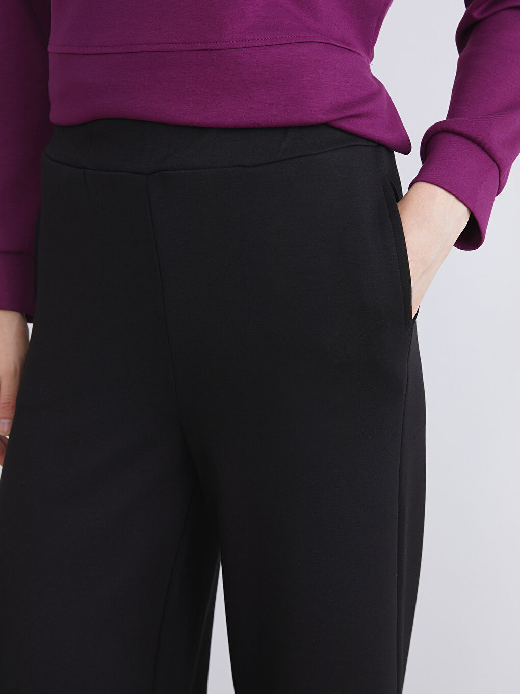 Siyah Beli Lastikli Kadın Eşofman Altı-3