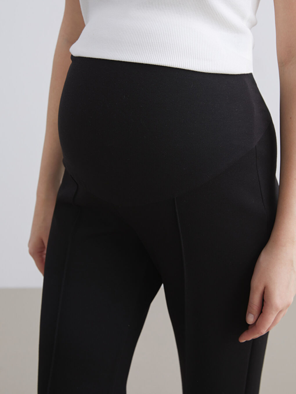 LCW Comfort Women's Sweatpants with Elastic Waist -W5I557Z8-CVL