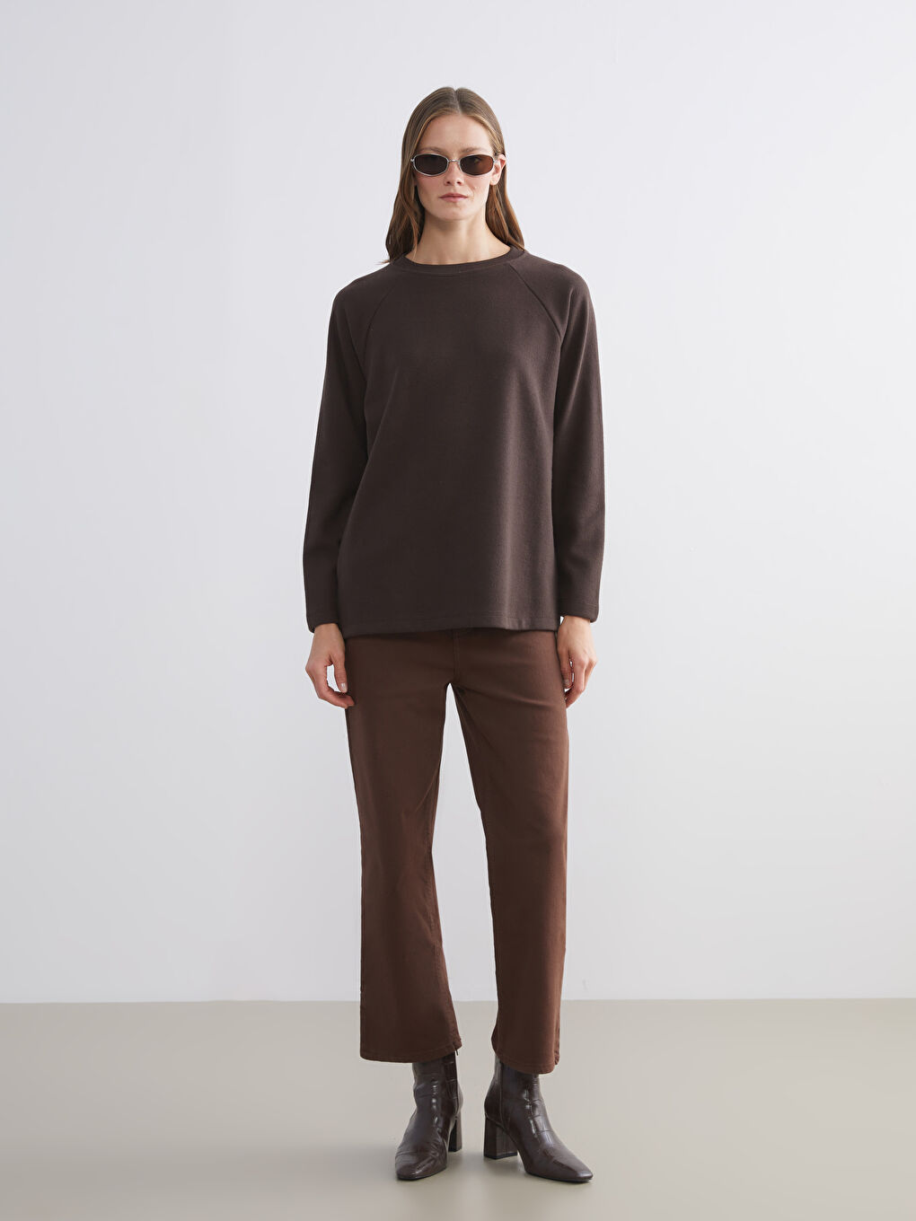 Свитшот с круглым вырезом для женщин-1