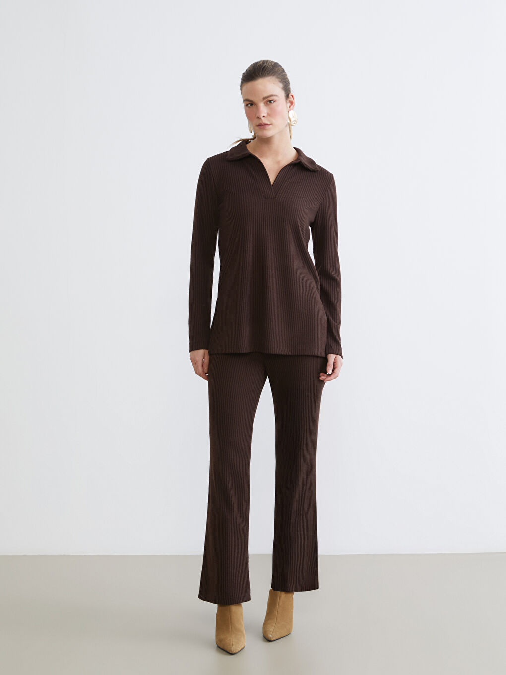 Kahverengi Polo Yaka Kadın Sweatshirt-1