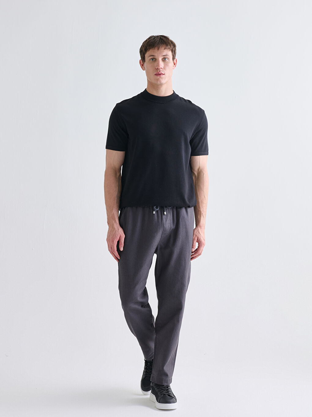 Standard Fit Men's Chino Trousers