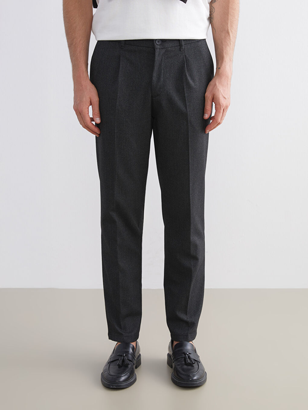 Antrasit Standart Kalıp Erkek Pantolon-1