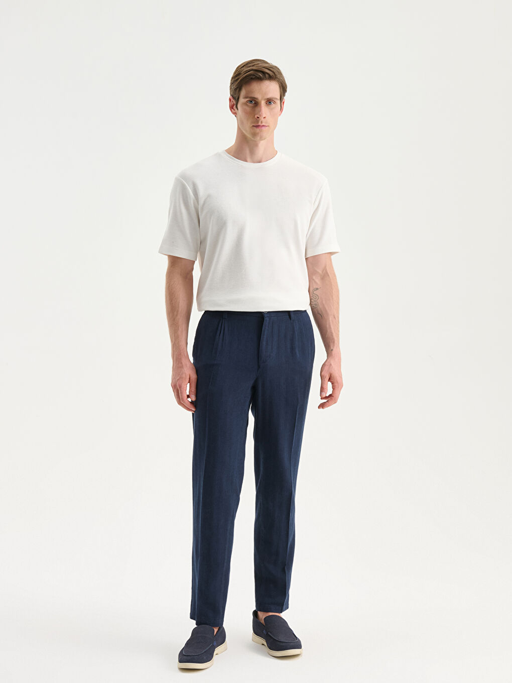 Standard Fit Linen Blend Men's Trousers