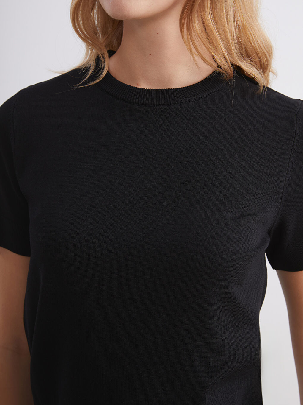 Siyah Bisiklet Yaka Kadın Triko Kazak-2