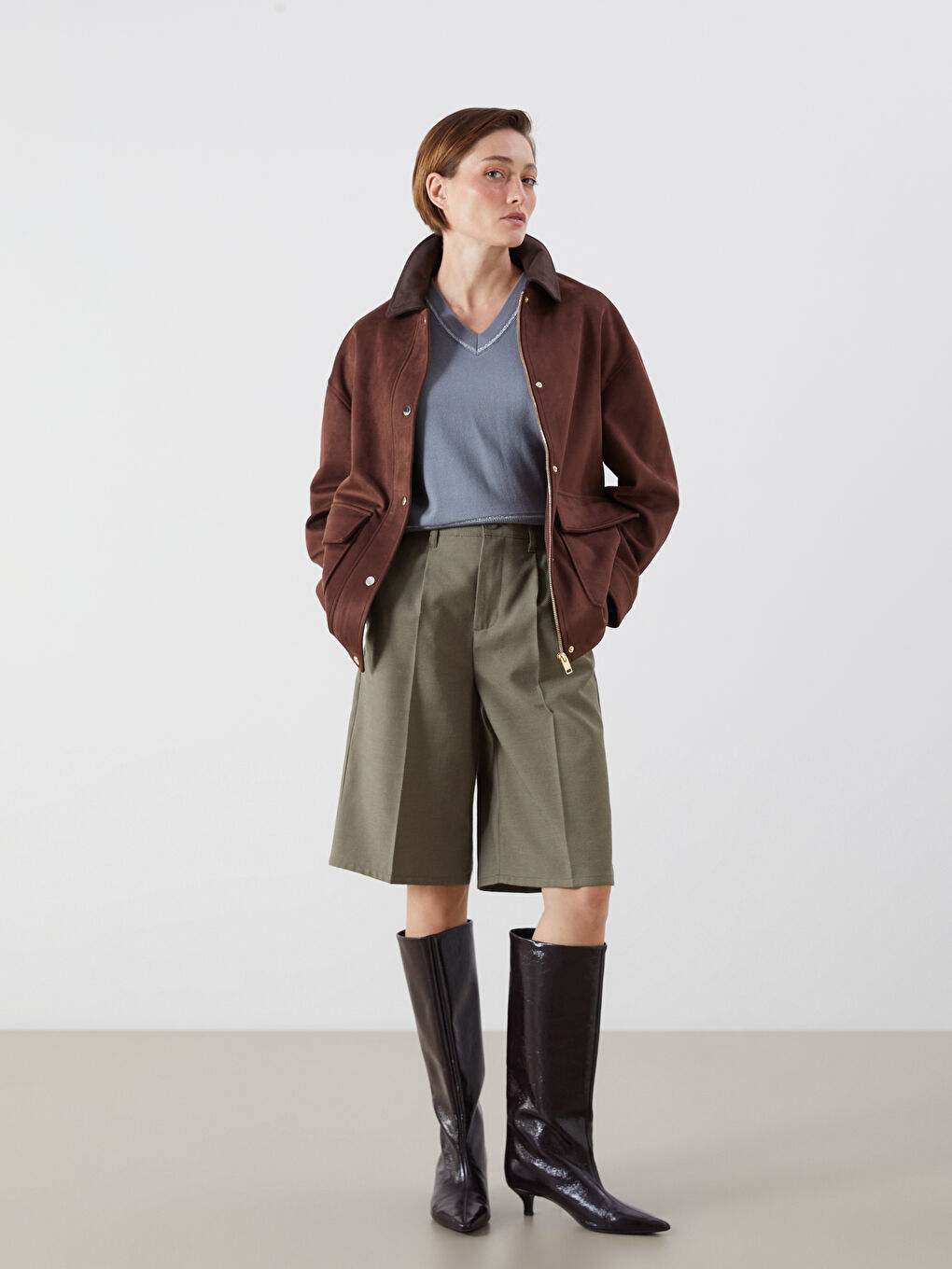 Kahverengi Kontrast Yaka Kadın Süet Görünümlü Mont-1