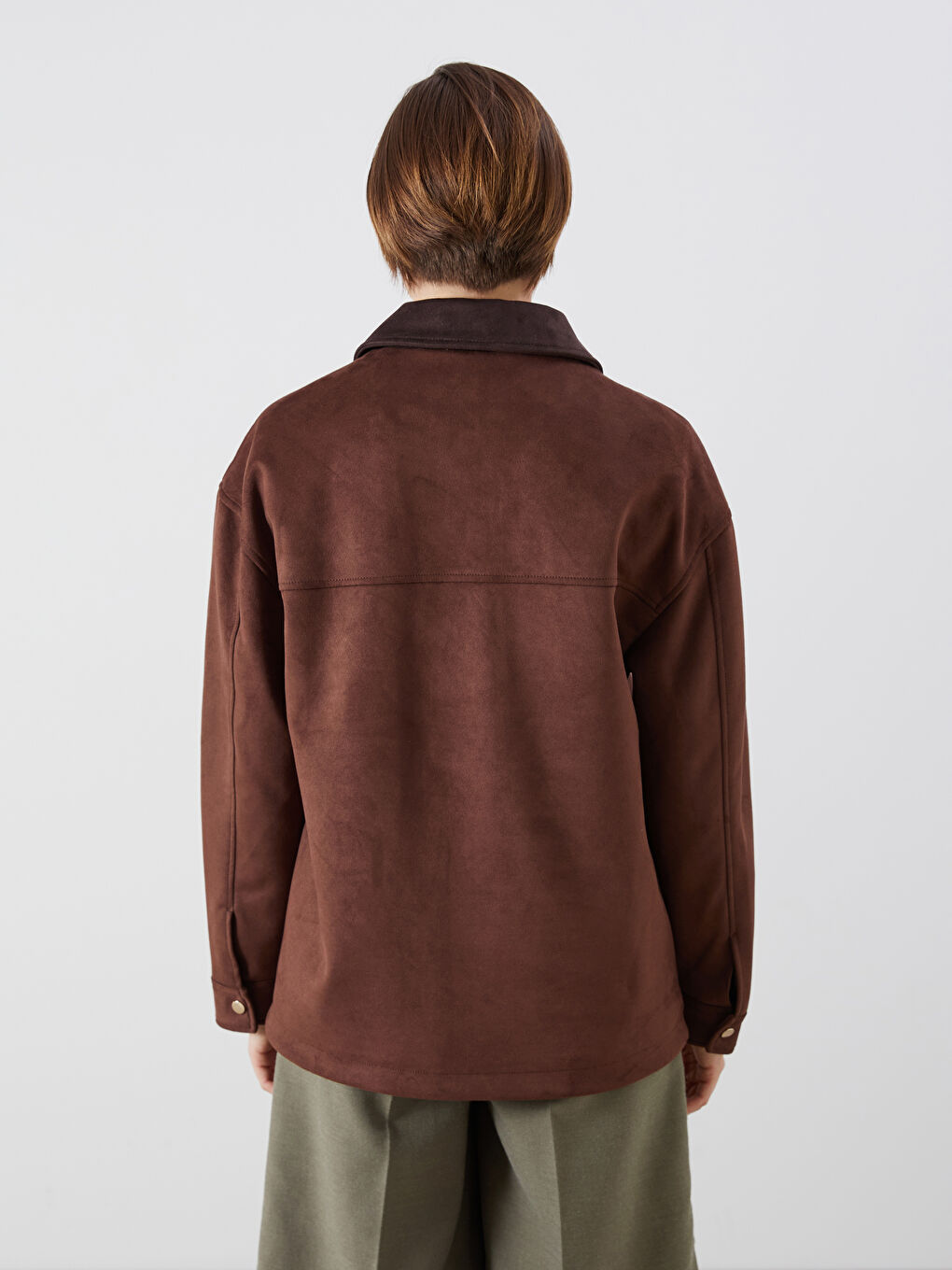 Kahverengi Kontrast Yaka Kadın Süet Görünümlü Mont-4