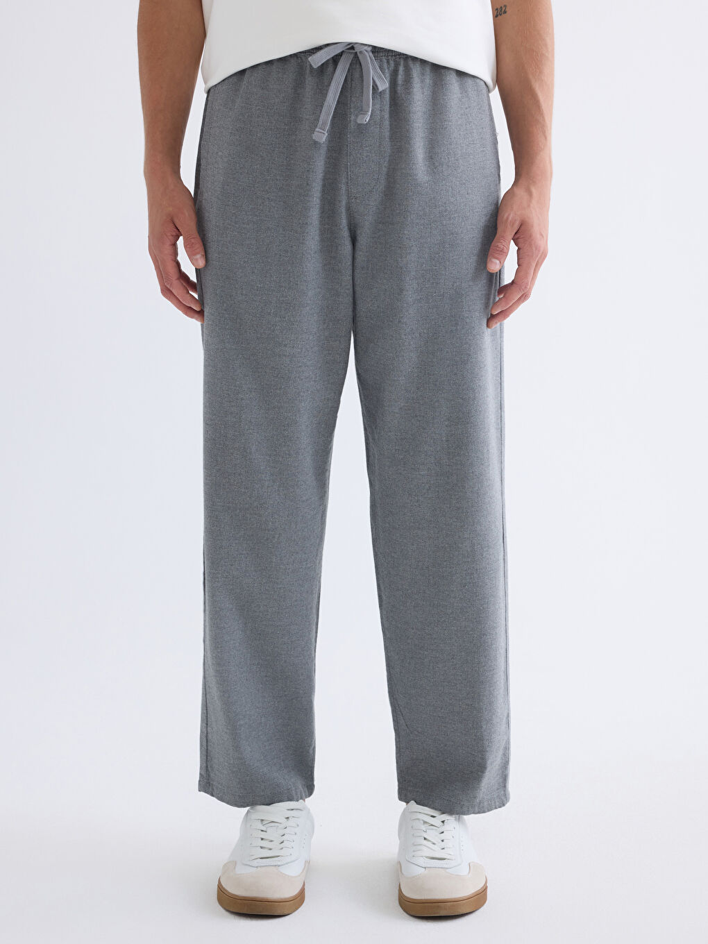 კაცების თავისუფალი ჭრილის შარვლები-1