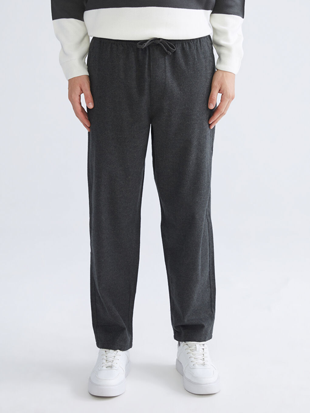 კაცების თავისუფალი სტილის შარვლები-1