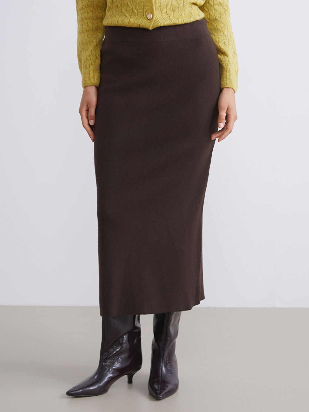 Elastic Waist Slit Detail Knitwear Skirt-3