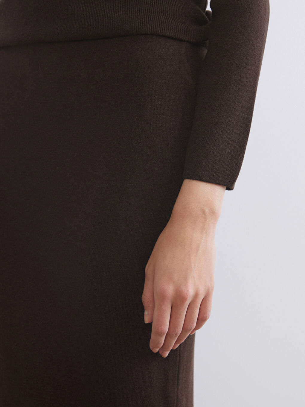 Elastic Waist Slit Detail Knitwear Skirt-4