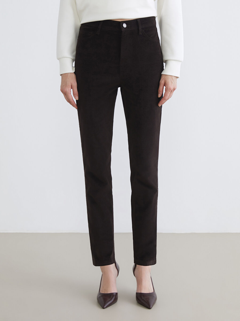 Uske Somotne Pantalone za Žene-1