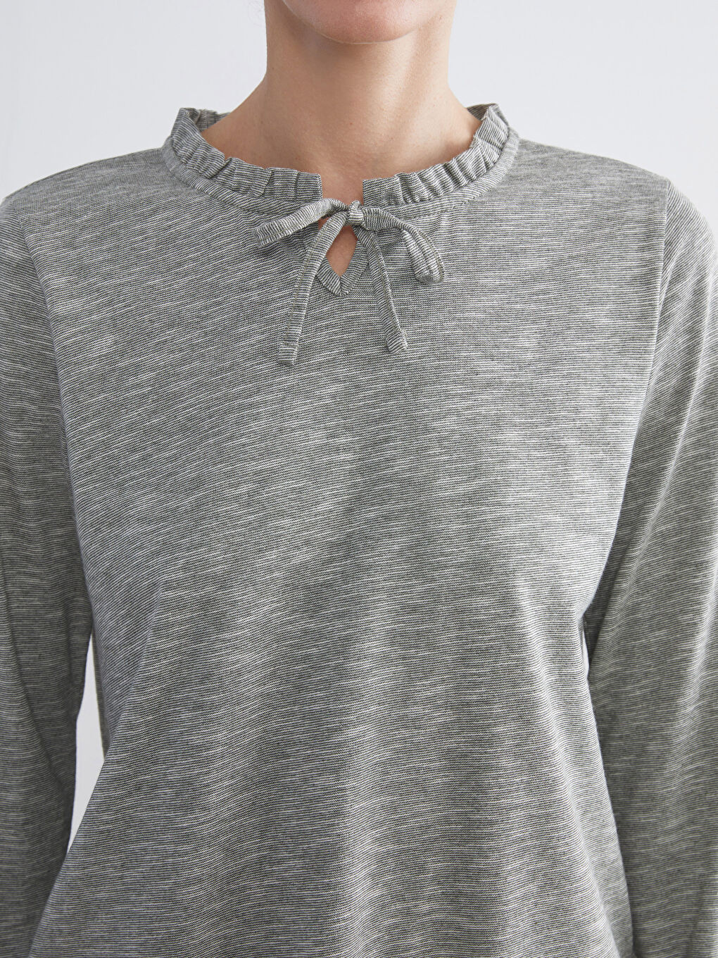LCW Grace Bluza Sa Karnerima i Kragnom na Vezivanje -W5I699Z8-LA4