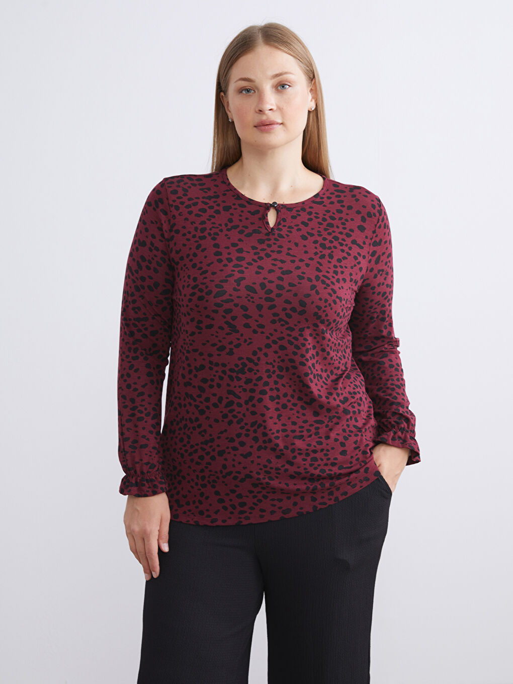 Plus Size Crew Neck Patterned Blouse-1