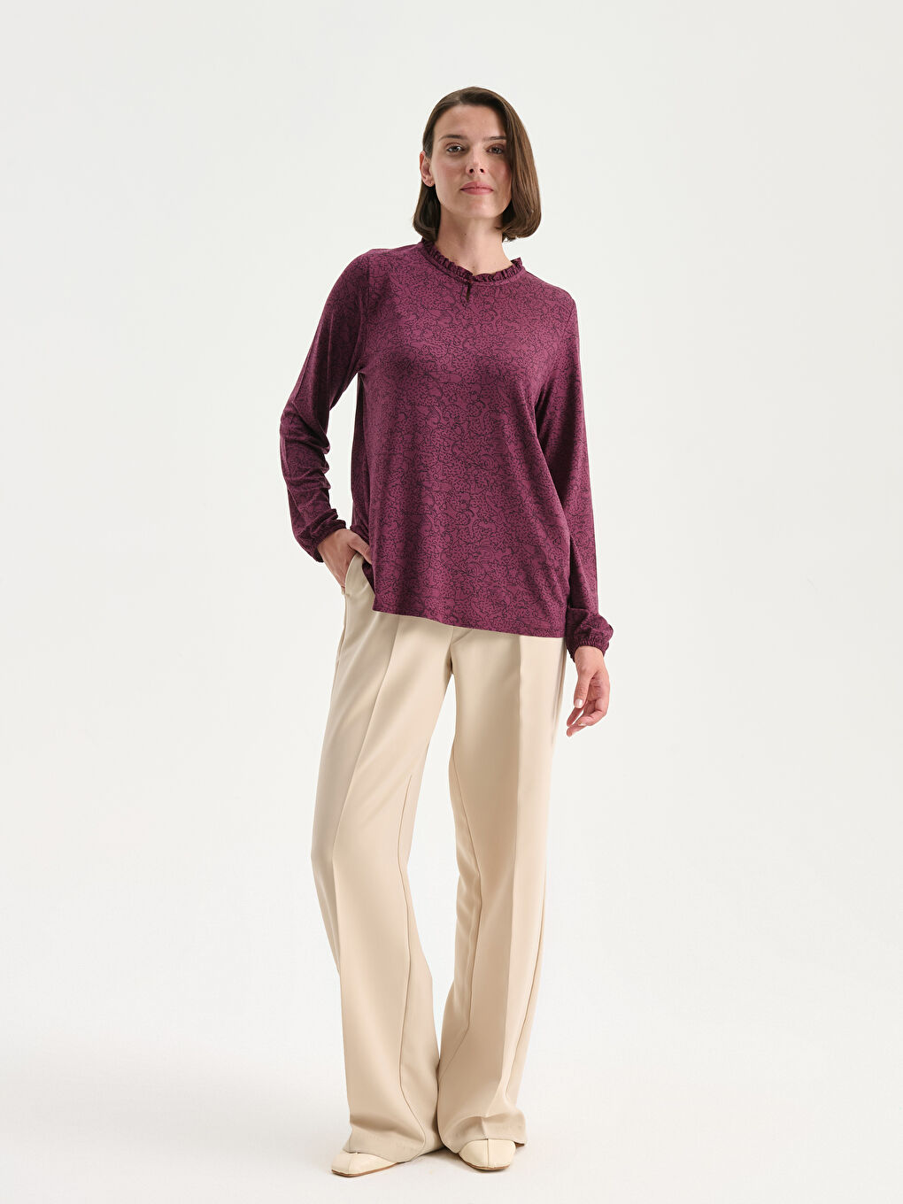 Bluza sa okruglim izrezom i uzorkom-3