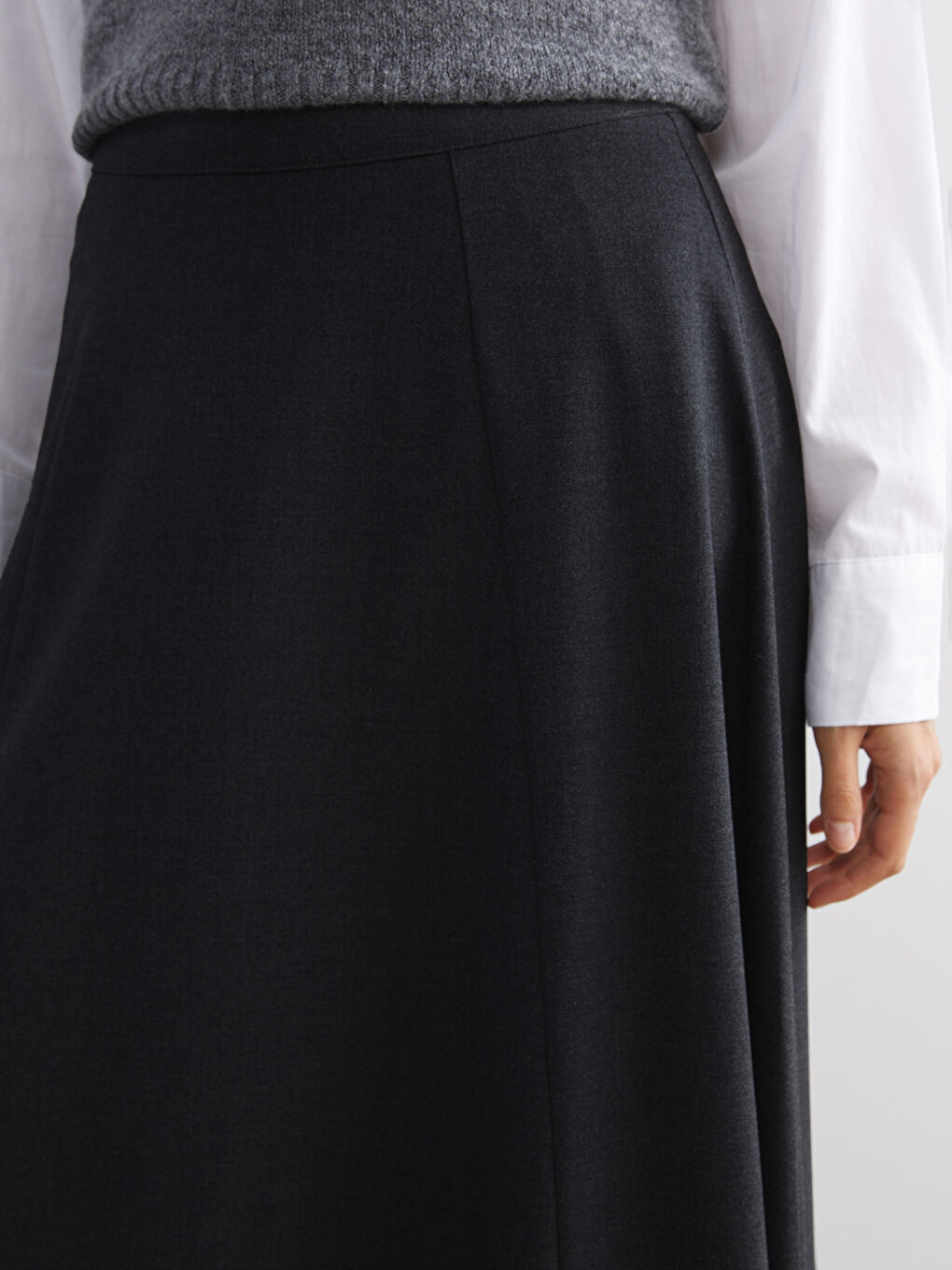 Siyah Beli Fermuarlı Kloş Etek-2