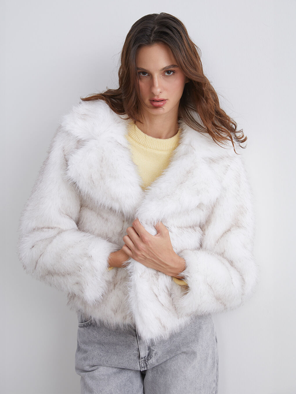 Ekru Ceket Yaka Kadın Kürk Mont-4