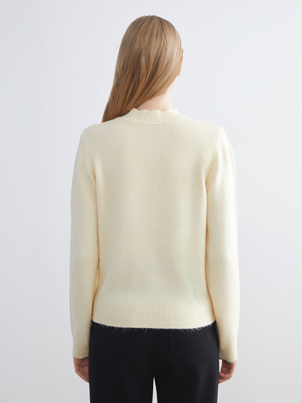 Әйелдерге арналған биік жағалы трикотаж жемпір-3